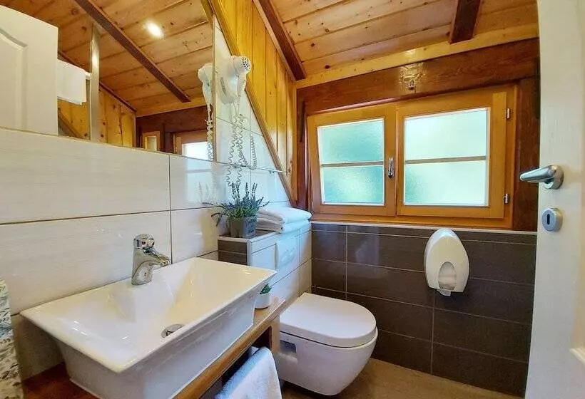 Majatalo Plitvice Ethno House