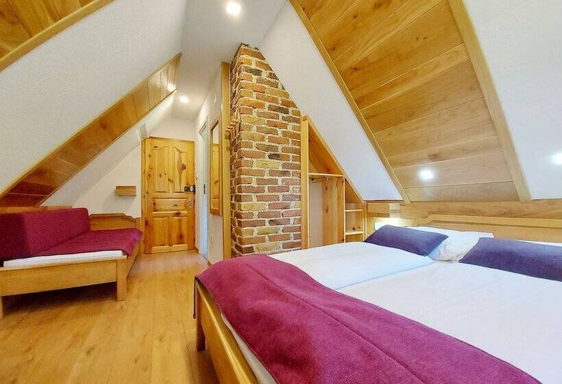 פנסיון Plitvice Ethno House