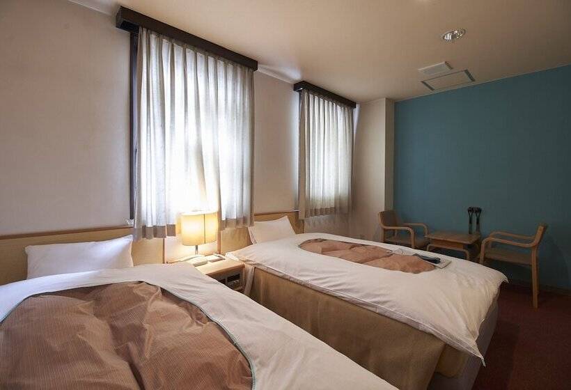 בית מלון כפרי Four C's