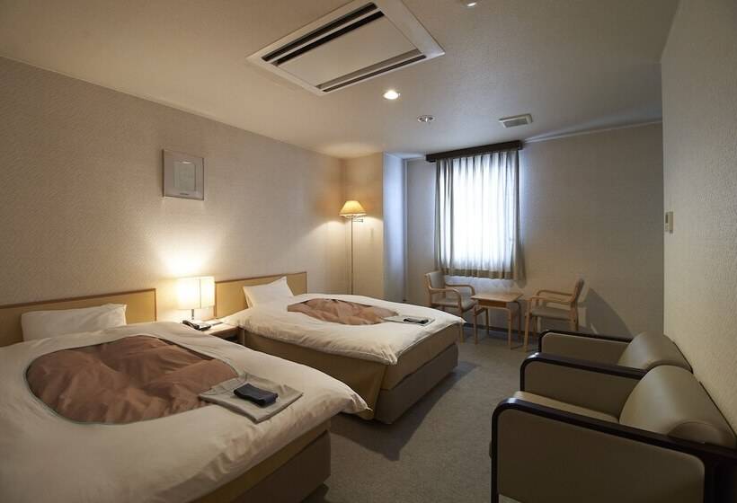 בית מלון כפרי Four C's