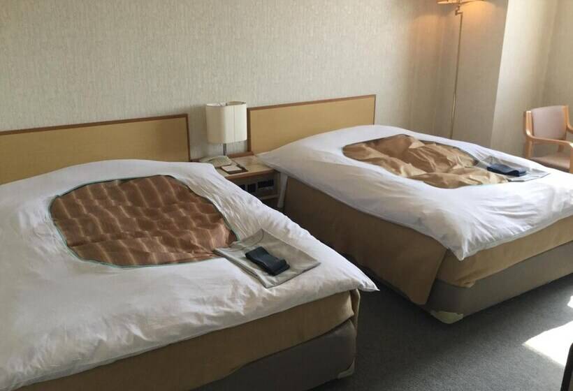 בית מלון כפרי Four C's