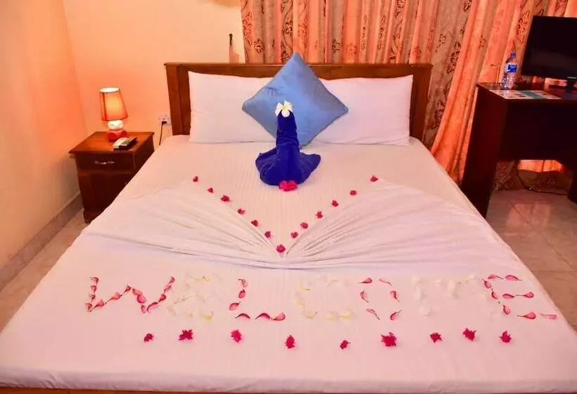 هتل Lourdes Renaissance