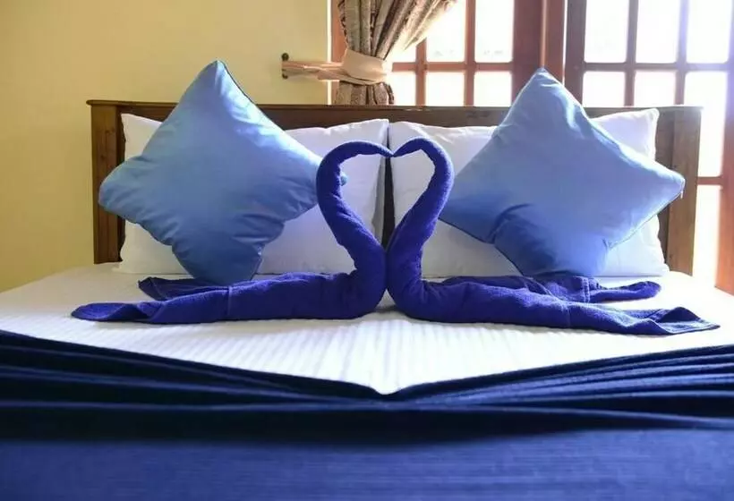 هتل Lourdes Renaissance