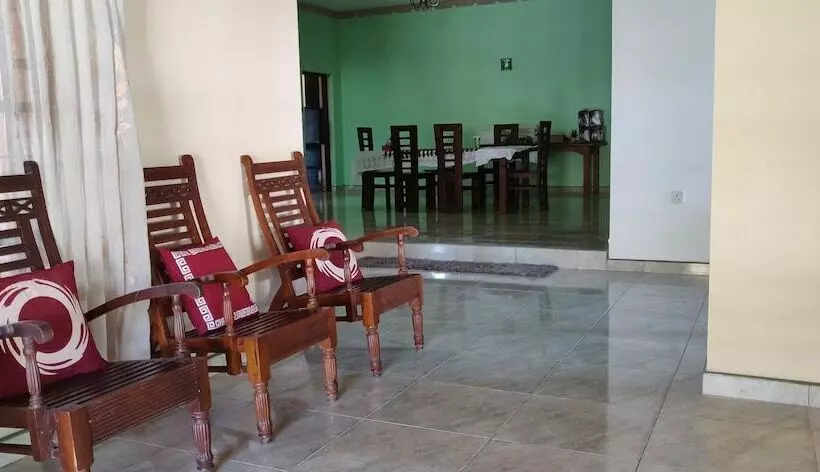 هتل Lourdes Renaissance