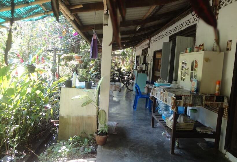 بنسيون Grandma's Home Sangkhlaburi