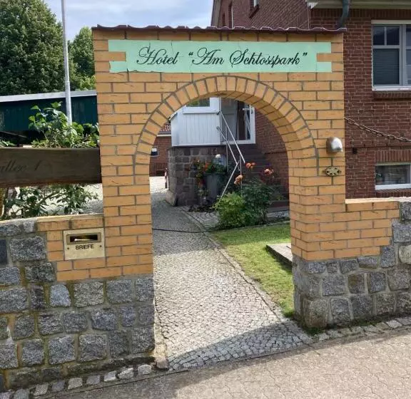 Am Schlosspark