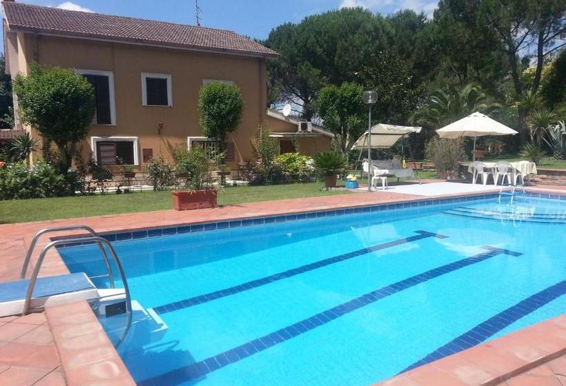 住宿加早餐  Ambrabed Lunghezza Station