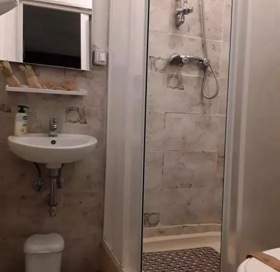 Aamiaismajoitus (B&B) Ambrabed Lunghezza Station