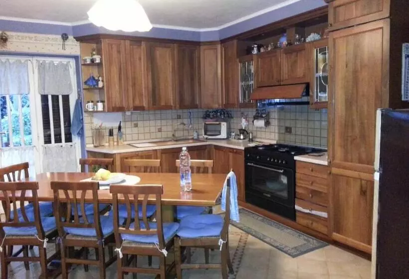 Aamiaismajoitus (B&B) Ambrabed Lunghezza Station