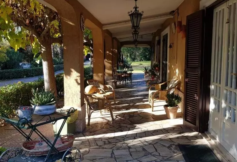 Aamiaismajoitus (B&B) Ambrabed Lunghezza Station