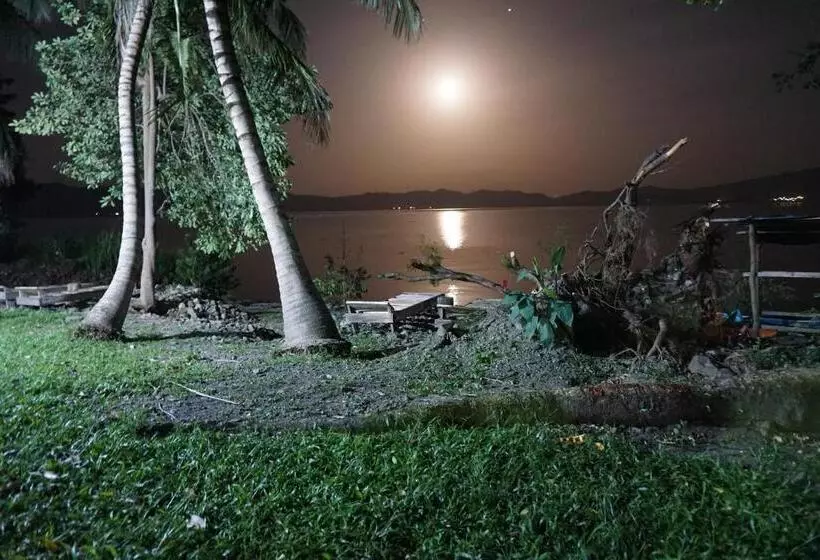 ベッドアンドブレックファースト Cocoa Village Guesthouse