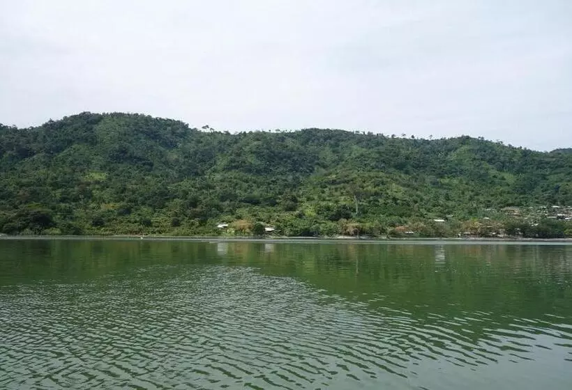 ベッドアンドブレックファースト Cocoa Village Guesthouse