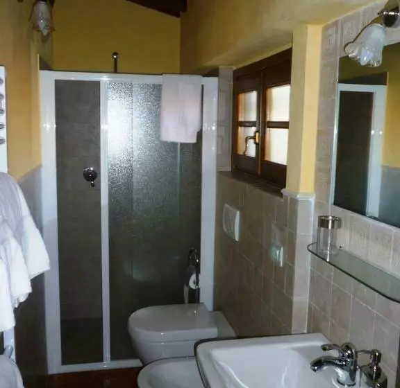 هتل Agriturismo Casa Belvedere