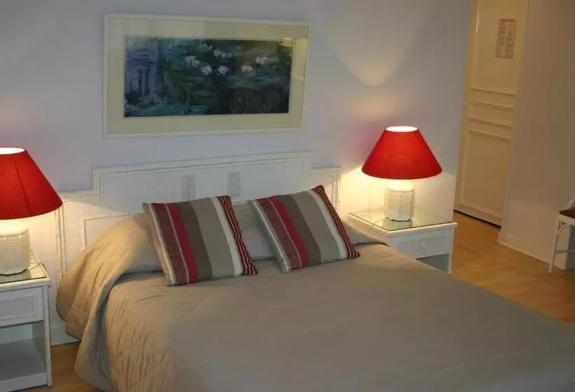 Hotelli Domaine De La Reposée