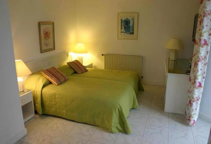 Hotelli Domaine De La Reposée