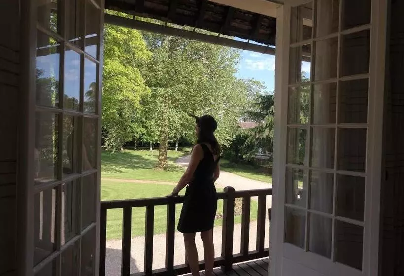 Hotelli Domaine De La Reposée