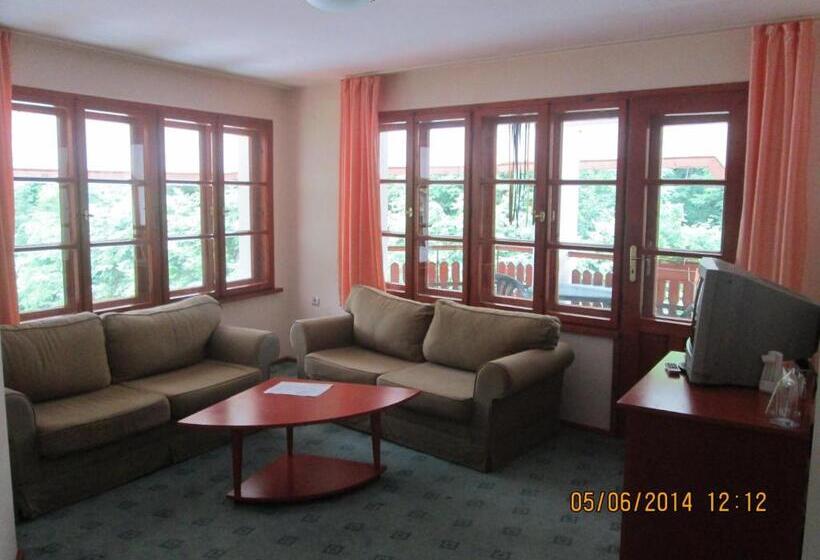 ホテル Fisherman S Hut Family