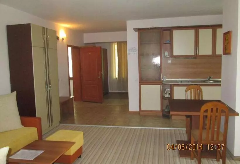 ホテル Fisherman S Hut Family