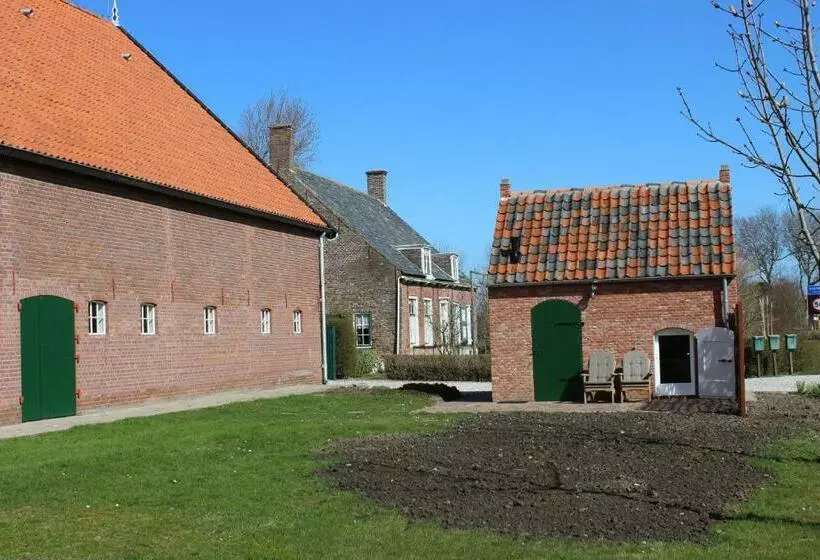 Hotelli Trekkershuisje  T Zeeuws Knoopje