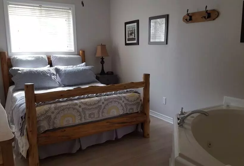 Hotelli Ogopogo Resort