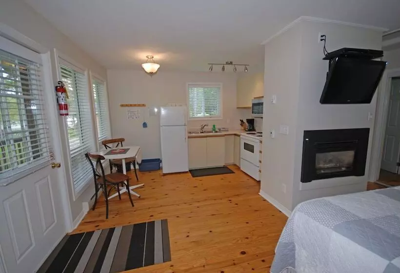 Hotelli Ogopogo Resort