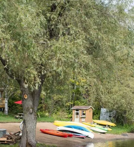 Hotelli Ogopogo Resort