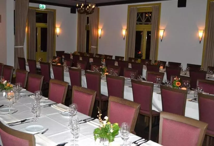 Hotelli Restaurant Het Rechthuis