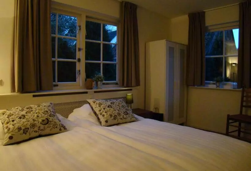 Hotelli Restaurant Het Rechthuis