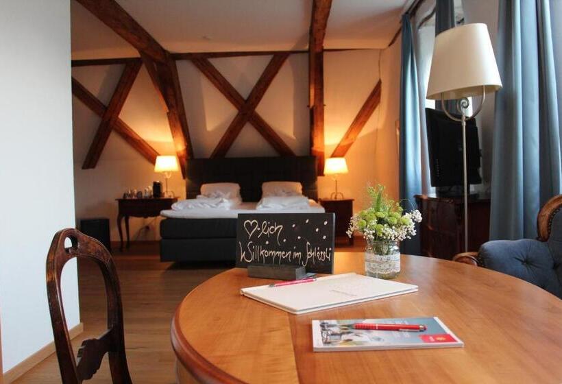 호텔 Restaurant Schlössli Sax