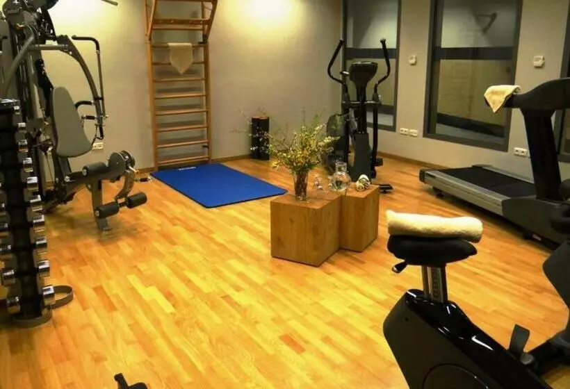 Hotelli Und Restaurant Am Peenetal