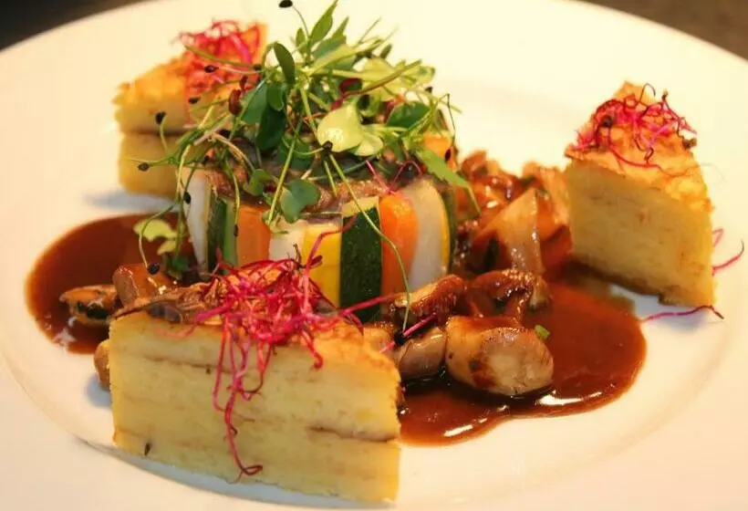 Hotelli Und Restaurant Am Peenetal