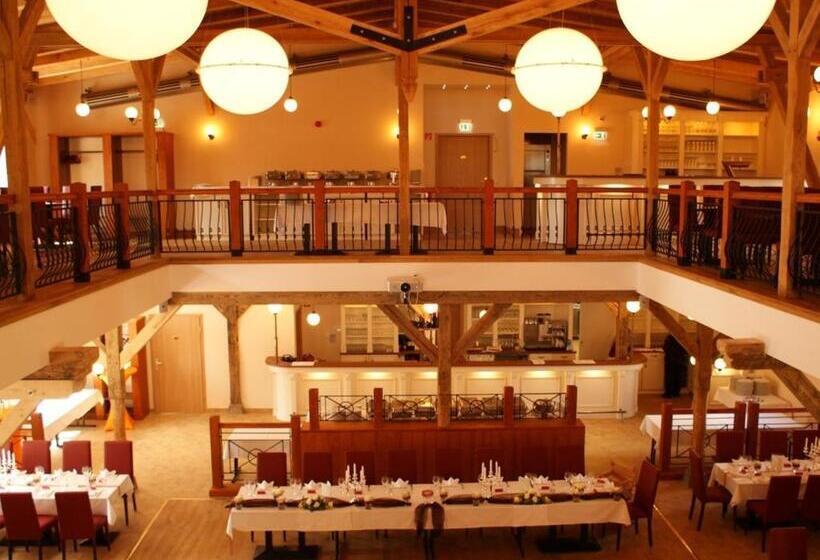 فندق Und Restaurant Am Peenetal