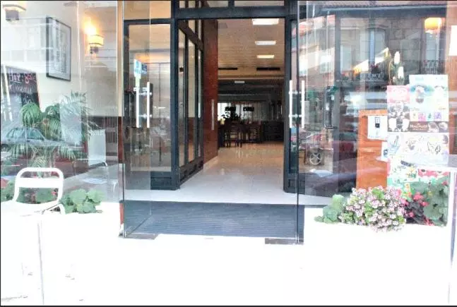 ペンション Hostal Conde Rey