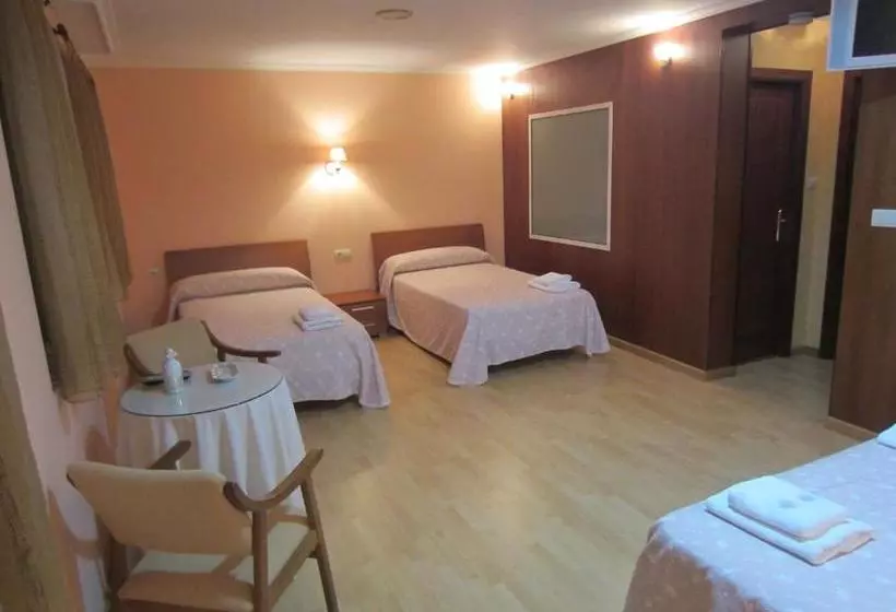 ペンション Hostal Conde Rey