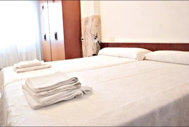 ペンション Hostal Conde Rey