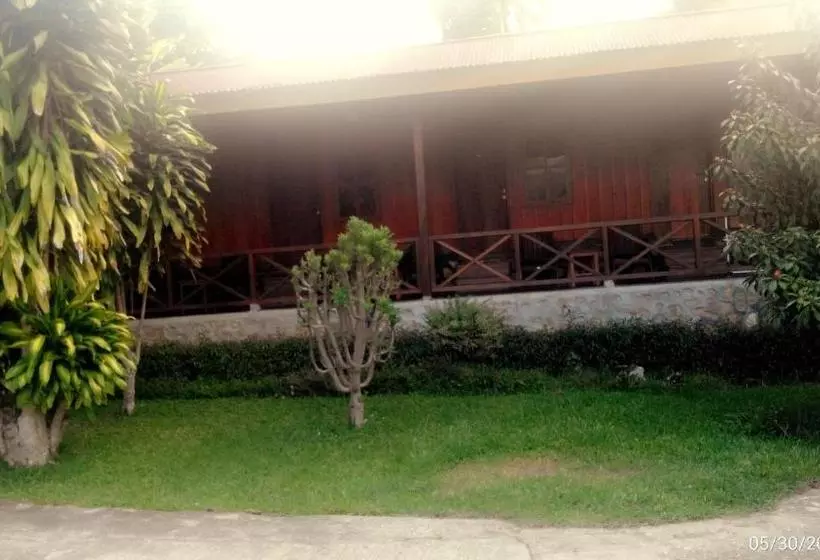 Majatalo Ue Datu Cottages