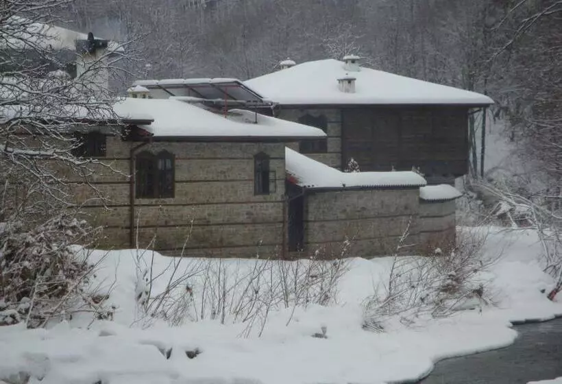 Majatalo Voevodski Eco Complex