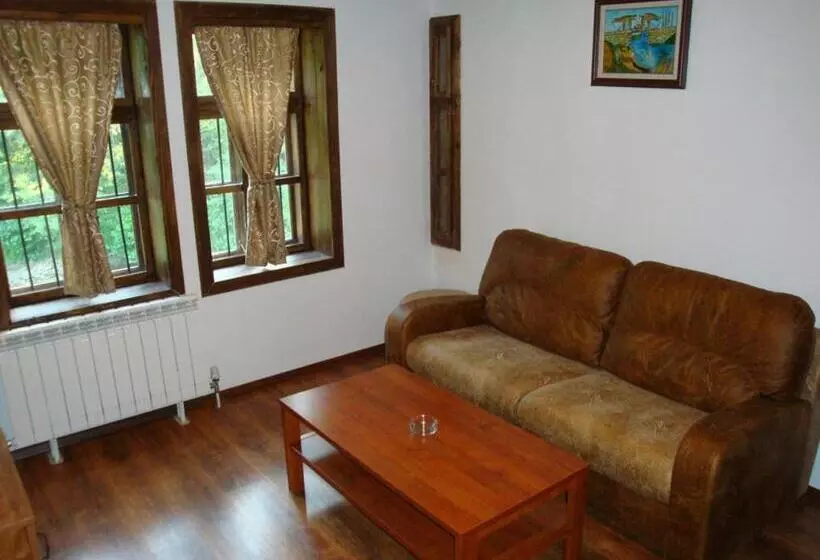 Majatalo Voevodski Eco Complex