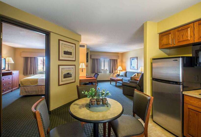 هتل Americinn By Wyndham Peoria