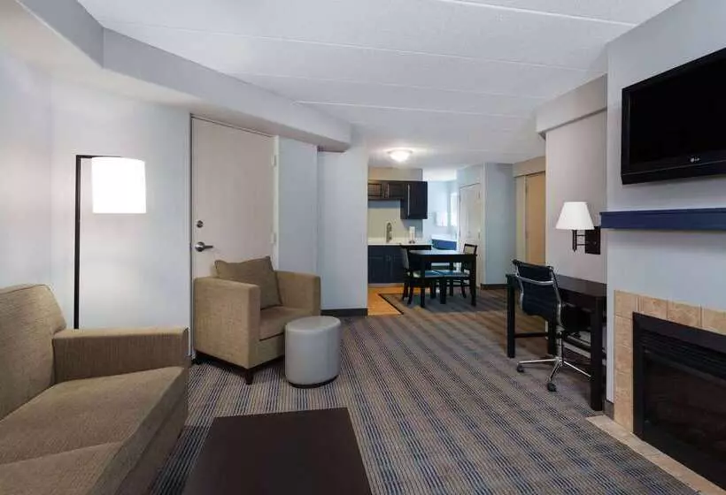 Отель Americinn By Wyndham Peoria