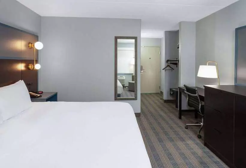 Отель Americinn By Wyndham Peoria