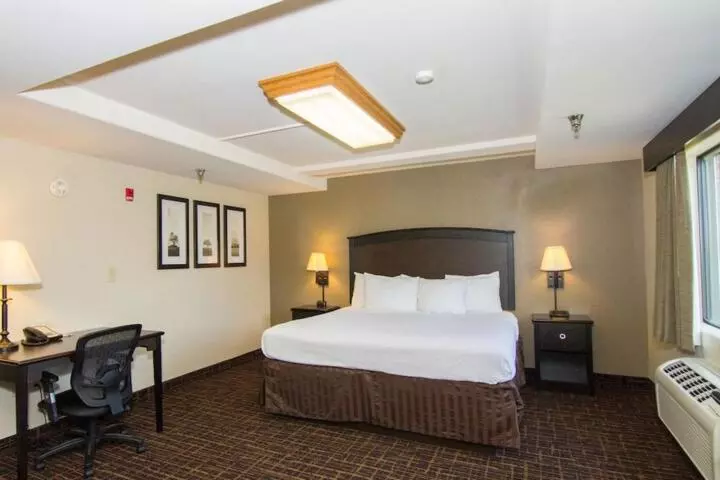 Отель Americinn By Wyndham Peoria