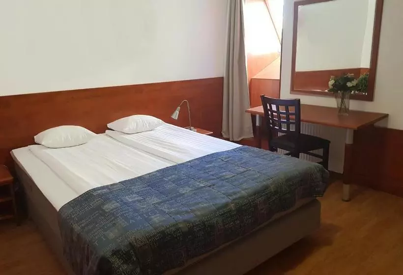 בית מלון כפרי L Astoria