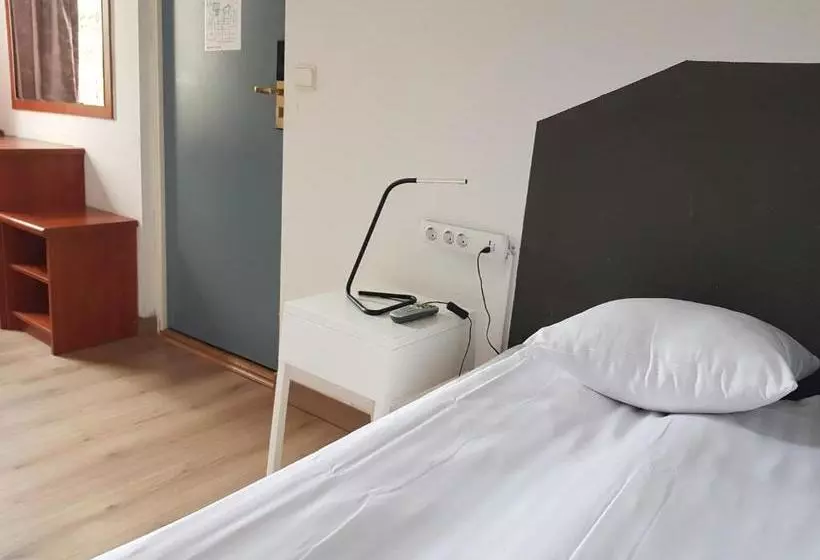 בית מלון כפרי L Astoria