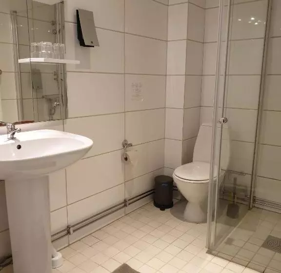 בית מלון כפרי L Astoria