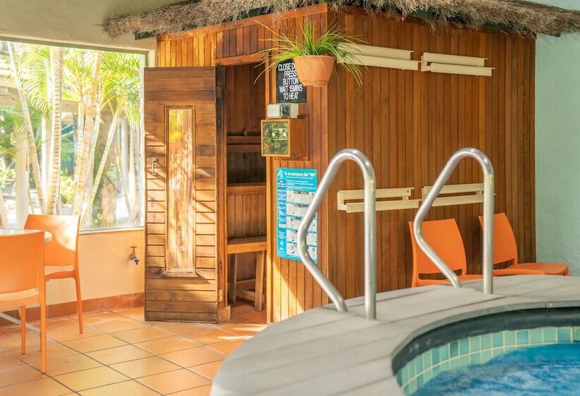 בית מלון כפרי Ballina Beach Resort