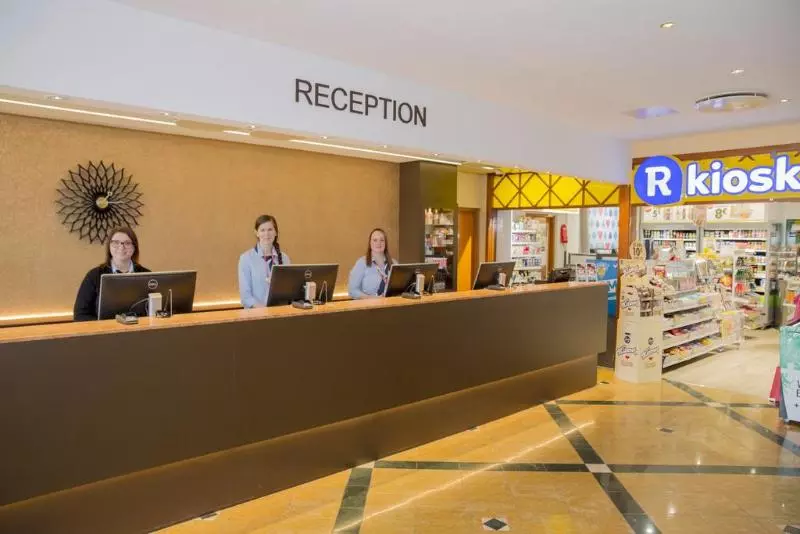 فندق Holiday Club Turun Caribia