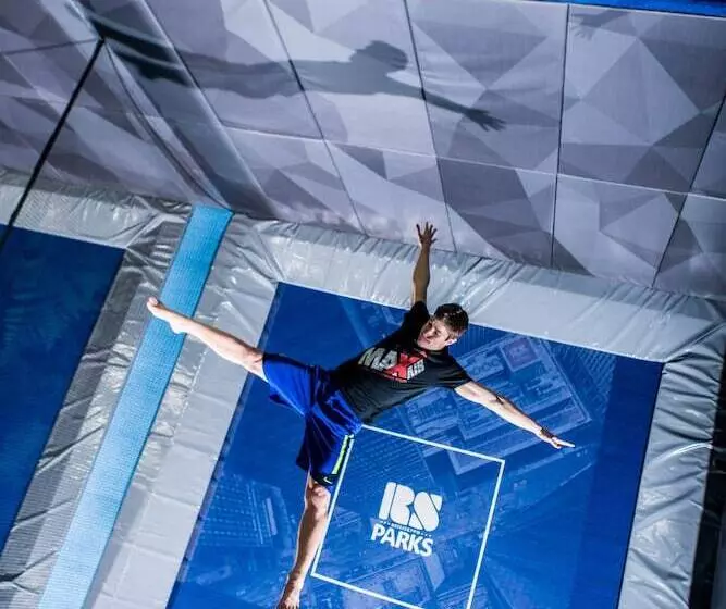 فندق Holiday Club Turun Caribia