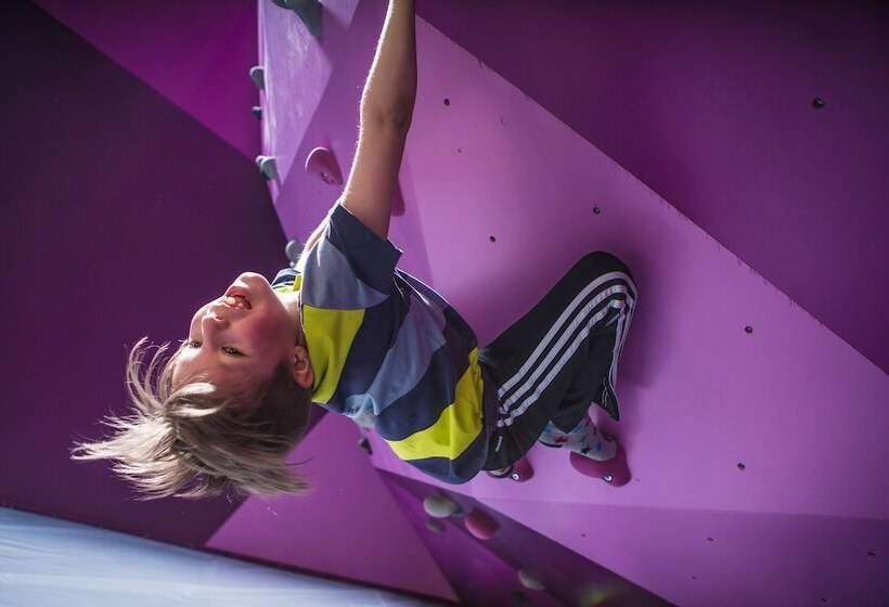 هتل Holiday Club Turun Caribia