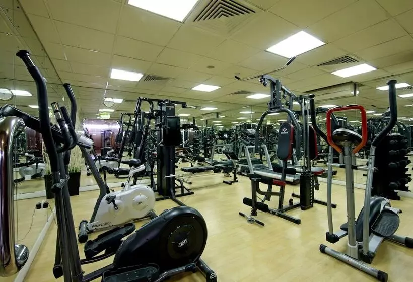 هتل Howard Johnson Bur Dubai